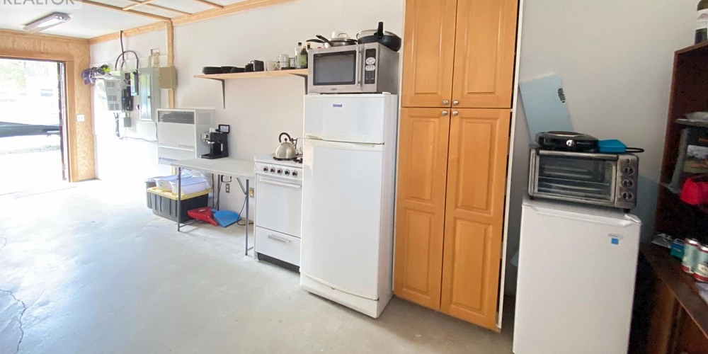 DL 972 16 HIGHWAY Port Edward Photo 16 DL 972 16 HIGHWAY Port Edward Photo 16